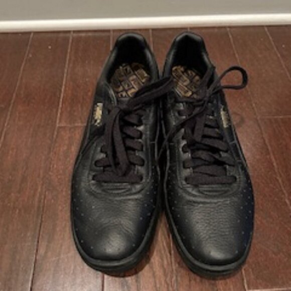 Men's Sneakers Tennis Shoes Puma Black 10.5M Lace Up - Picture 1 of 5